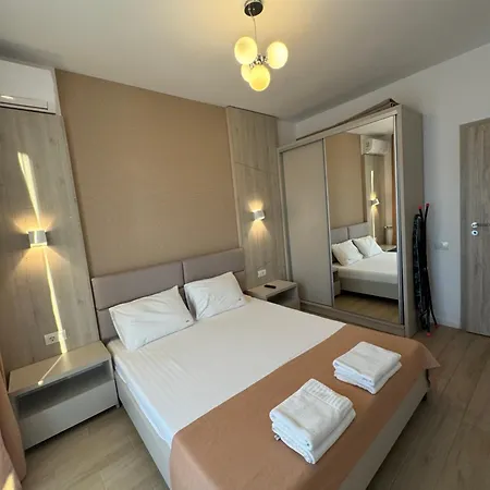 Lotus Aparthotel - Opera Mamaia