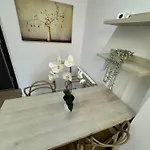 Apartment Lotus Near Opera *