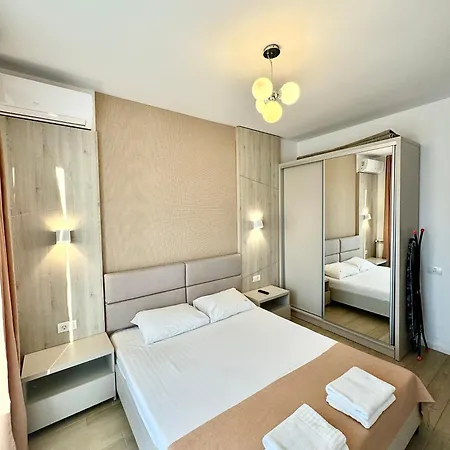 Lotus Aparthotel - Opera Mamaia Apartment Mamaia