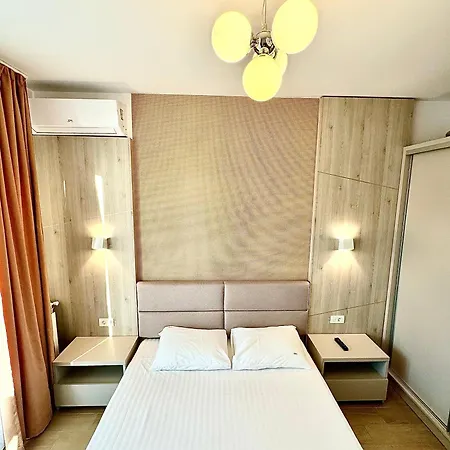 Lotus Aparthotel - Opera Mamaia Apartment Mamaia